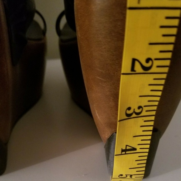 Tory Burch size 9 brand new never worn . - Picture 5 of 8